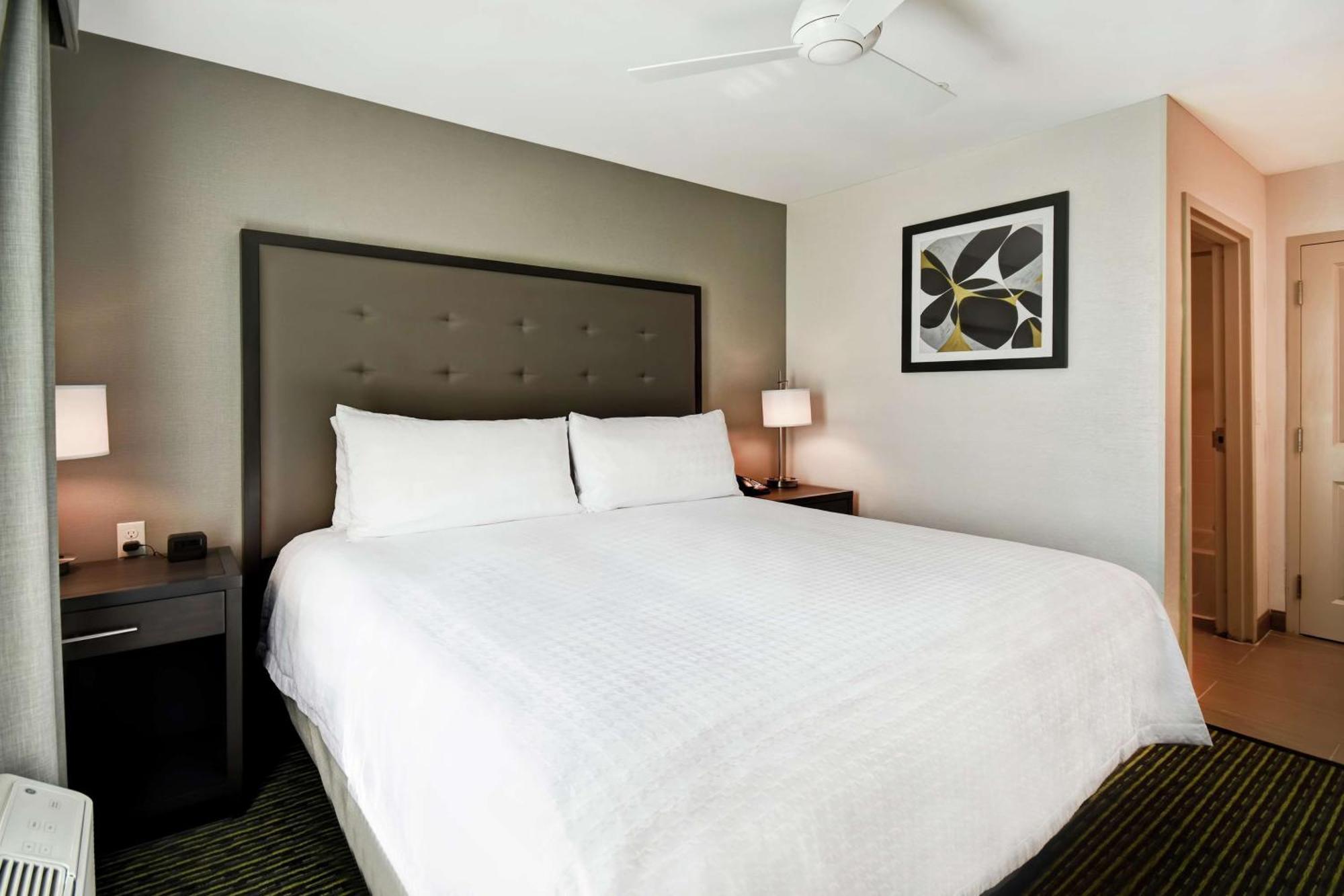 Homewood Suites By Hilton Novi Detroit Bagian luar foto